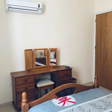 Апартаменты Private At Aristo Universe Iii With Pool Пафос