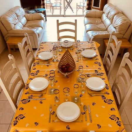 Private At Aristo Universe Iii With Pool Apartament *