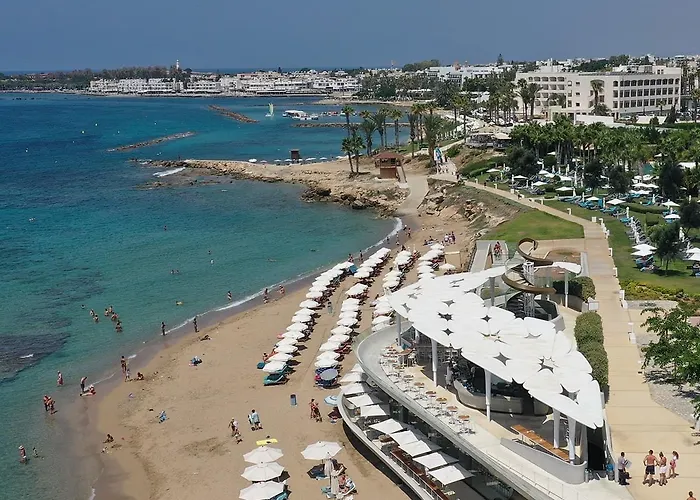 Private At Aristo Universe Iii With Pool 아파트 *