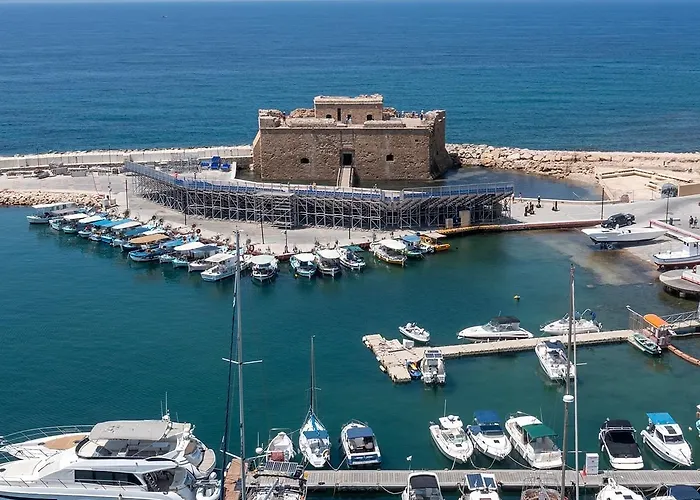 아파트 Private At Aristo Universe Iii With Pool