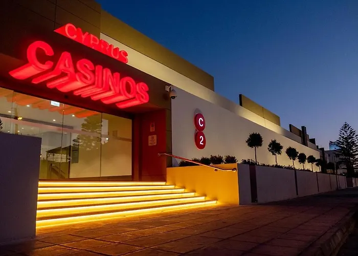 Private At Aristo Universe Iii With Pool * 파포스